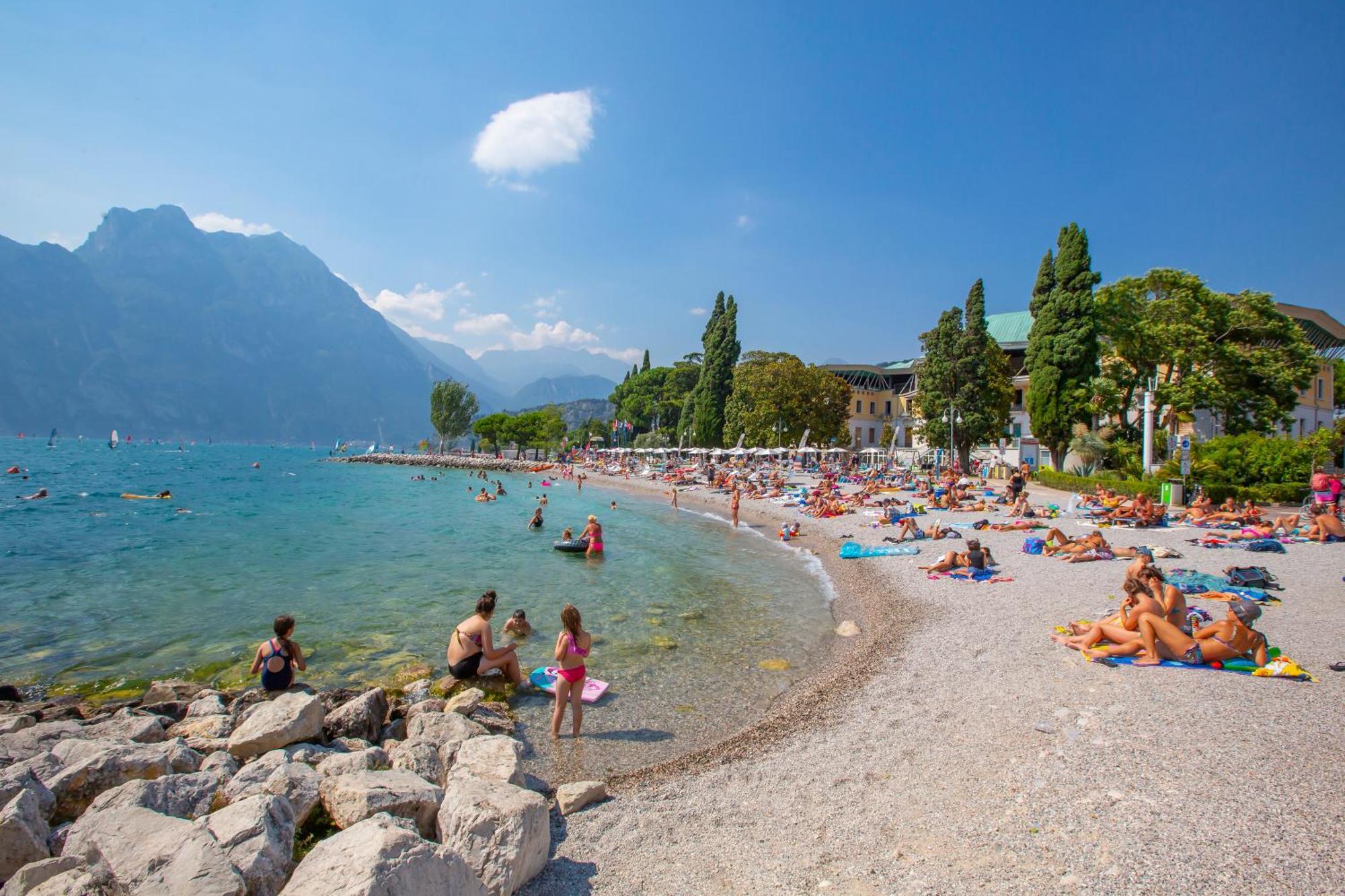Residenza Rocca Del Lago - Happy Rentals Riva del Garda Exteriör bild
