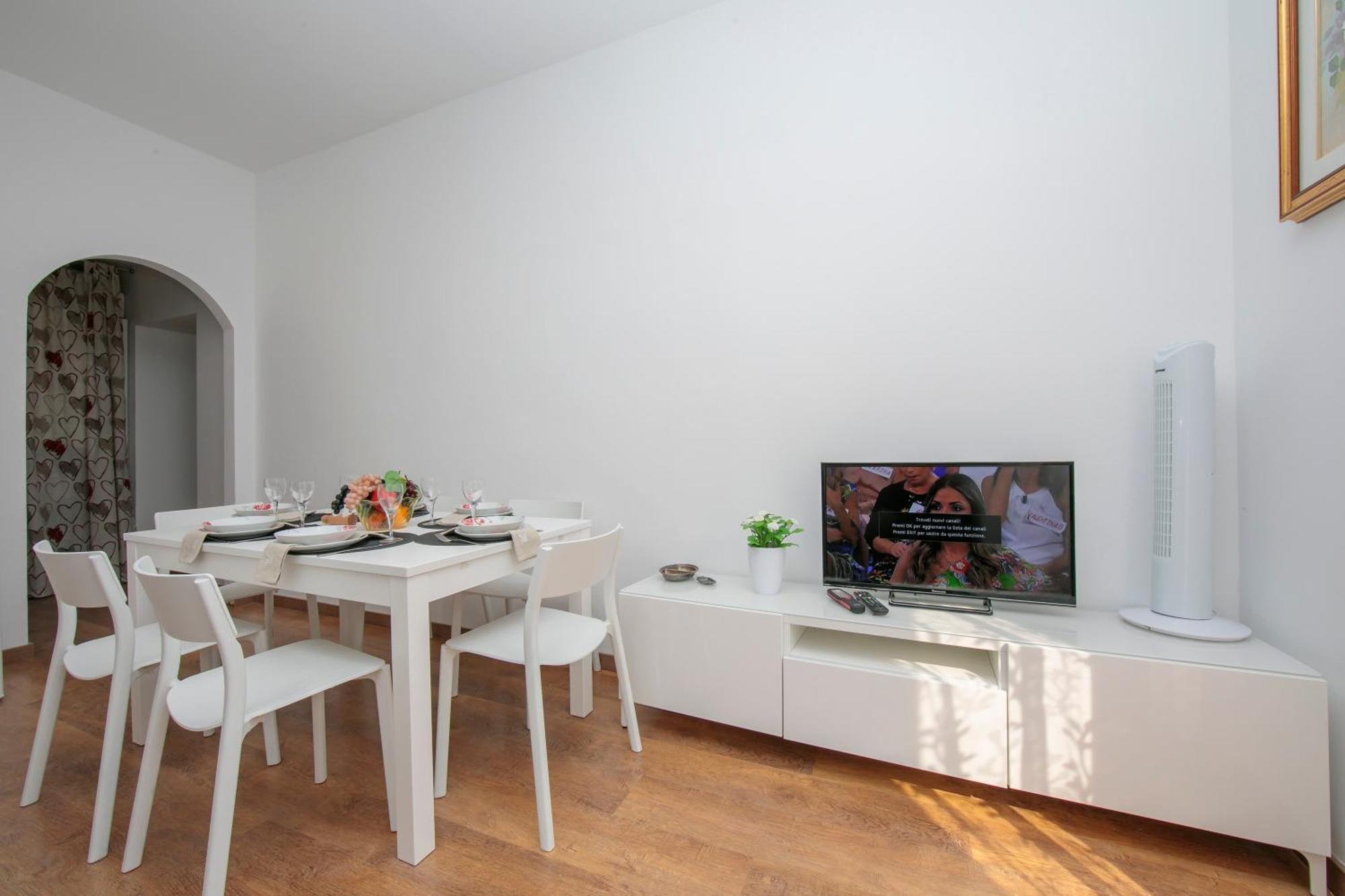 Residenza Rocca Del Lago - Happy Rentals Riva del Garda Exteriör bild