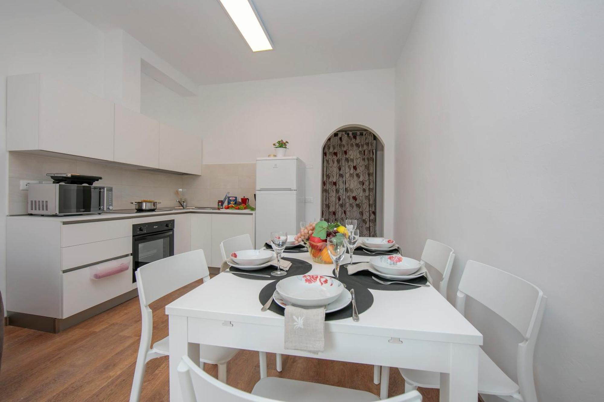 Residenza Rocca Del Lago - Happy Rentals Riva del Garda Exteriör bild